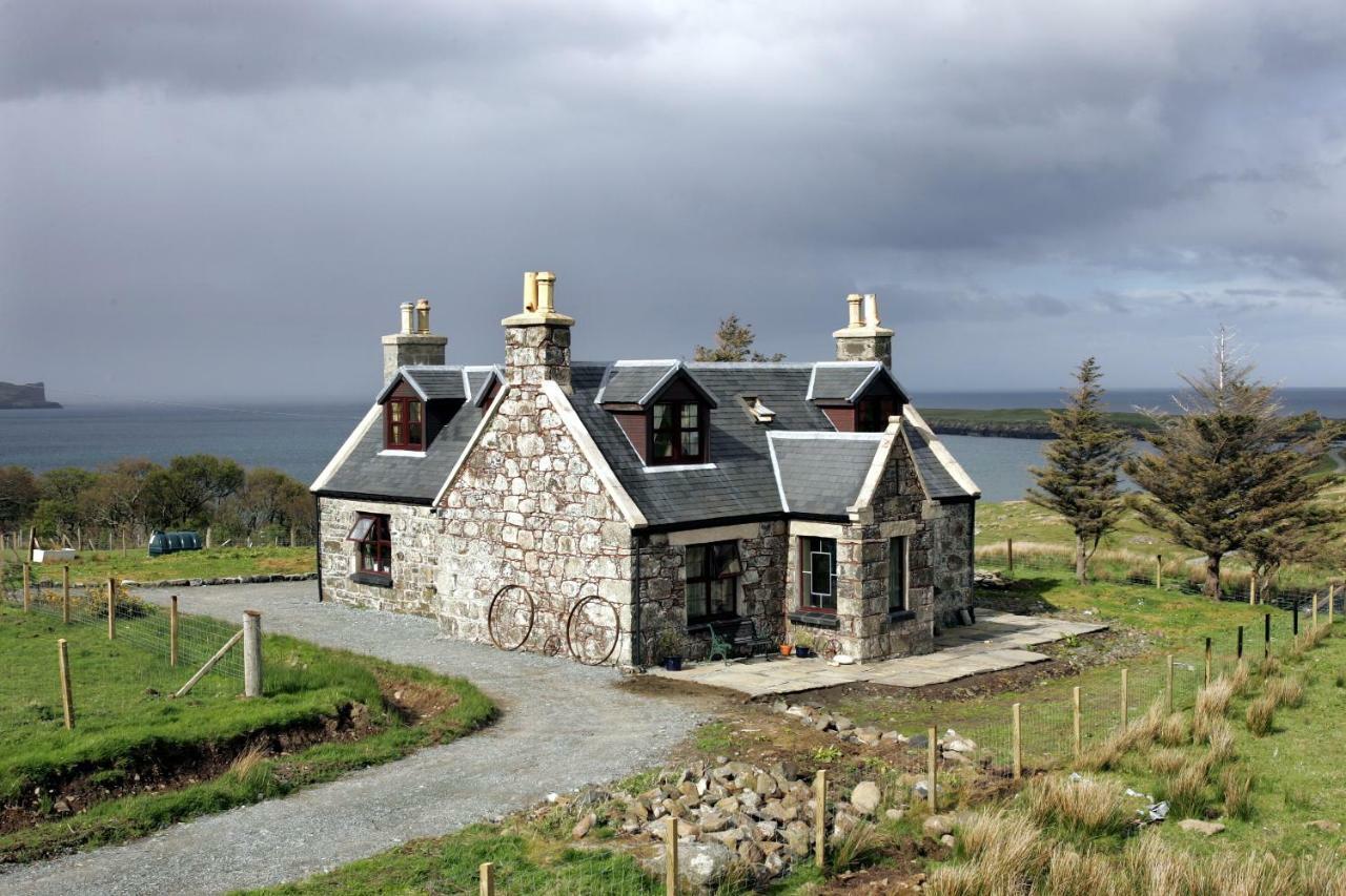 The Old Inn, Staffin Exterior photo